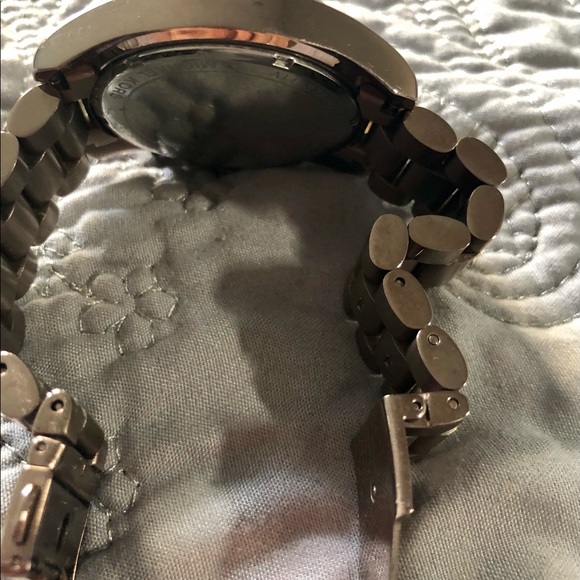 Michael Kors watch slightly used, no tags - Picture 4 of 4